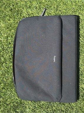 Bellroy Laptop Caddy Zippered Padded Tech Sleeve Case Organizer Black